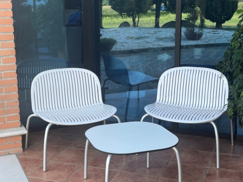 TAVOLO LOTO + 2 POLTRONCINE NINFEA EURO 360,00